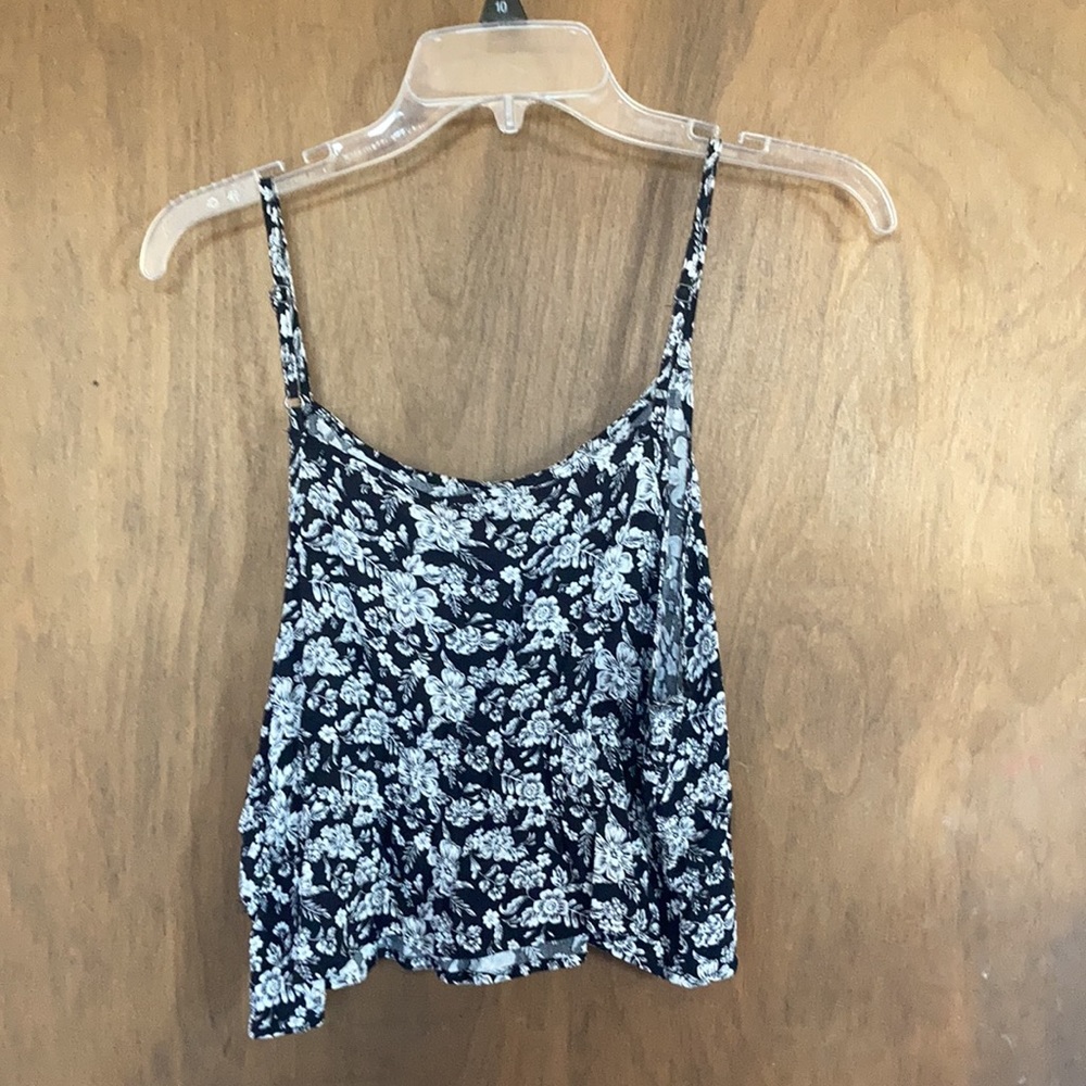 So floral print cropped cinch waist tank black white floral L or XL jrs - Picture 15 of 17